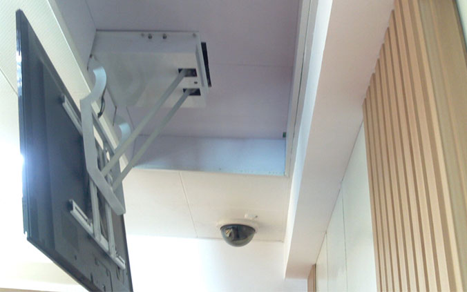 65寸液晶電視天花翻轉器（屏面向下式）